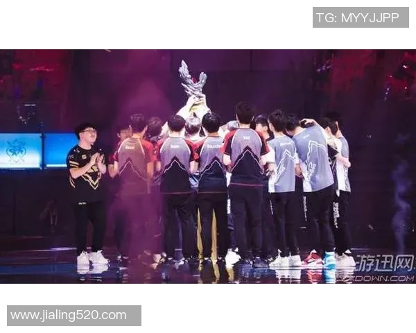 广州攀岩队在世界街舞大赛中的速度表现引发热议与赞赏 广州攀岩队在世界街舞大赛中的速度表现引发热议与赞赏