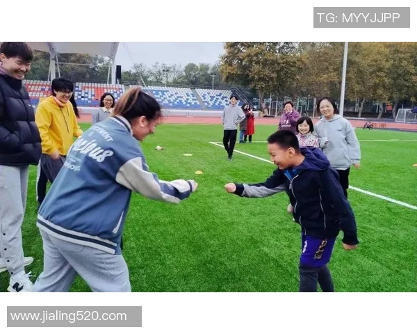 武汉飞盘队引领潮流变革探索全新竞技节奏与团队协作之路